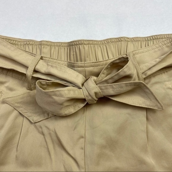 Maison Jules Beige Belted Pocketed Crop Pant - Picture 3 of 10